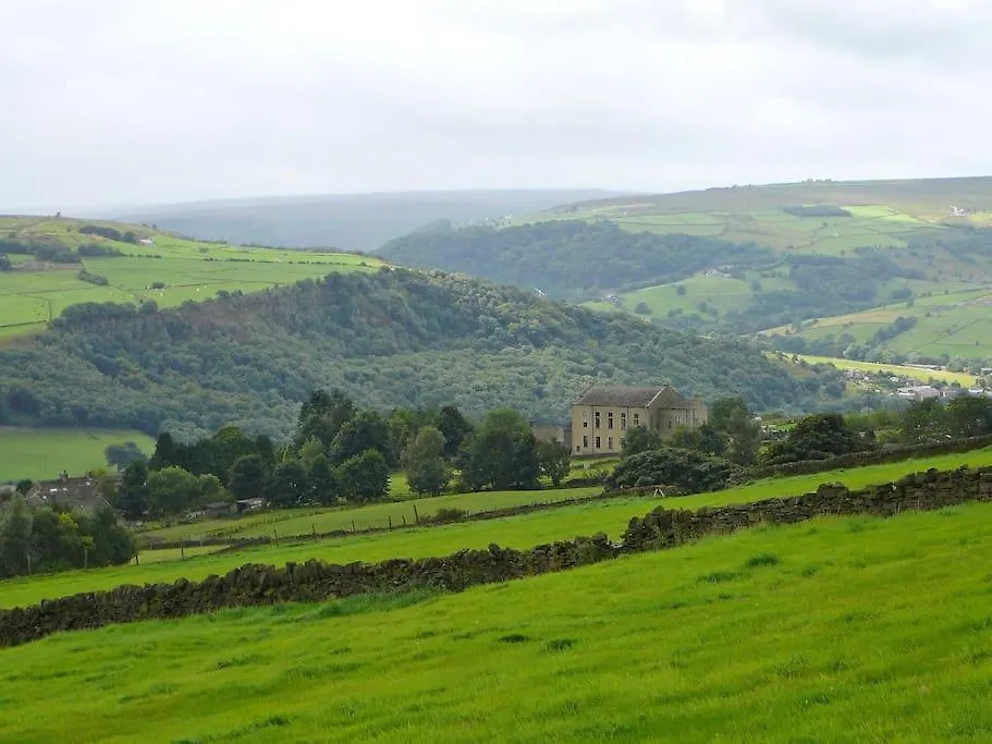Chapel Cottage - Luxury Country Retreat Luddendenfoot Holiday home