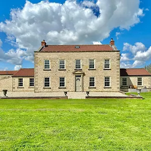 Salton Lodge Holiday home