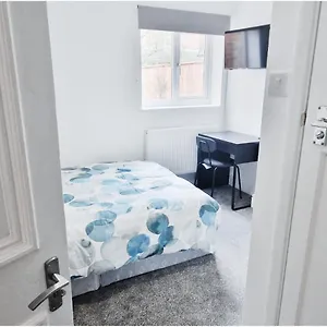 Lovely In Modern House Near , Nottingham United Kingdom