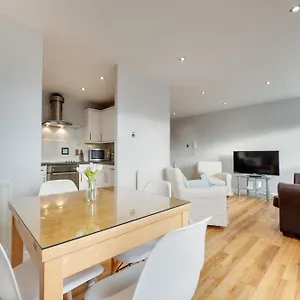 Swan 2a By Week2week , Newcastle upon Tyne United Kingdom